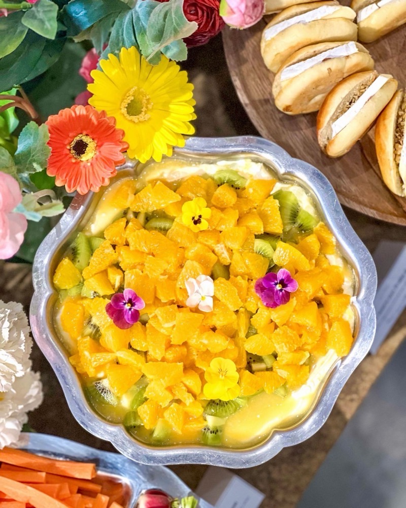 Labneh sucré aux fruits frais maison, buffet Le Signature Entre L à Aix-en-Provence