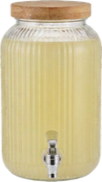 Citronnade maison dans sa fontaine